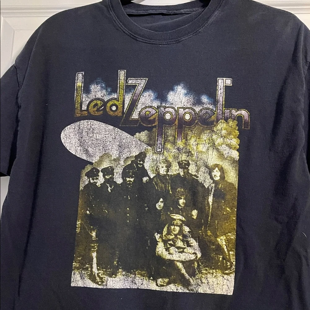 Vintage LED Zeppelin Black Graphic T-Shirt - Picture 2 of 2